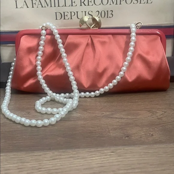 Coach Coral Amanda Satin Darcy Kiss Lock Clutch w/unbranded pearl strap - Picture 1 of 17